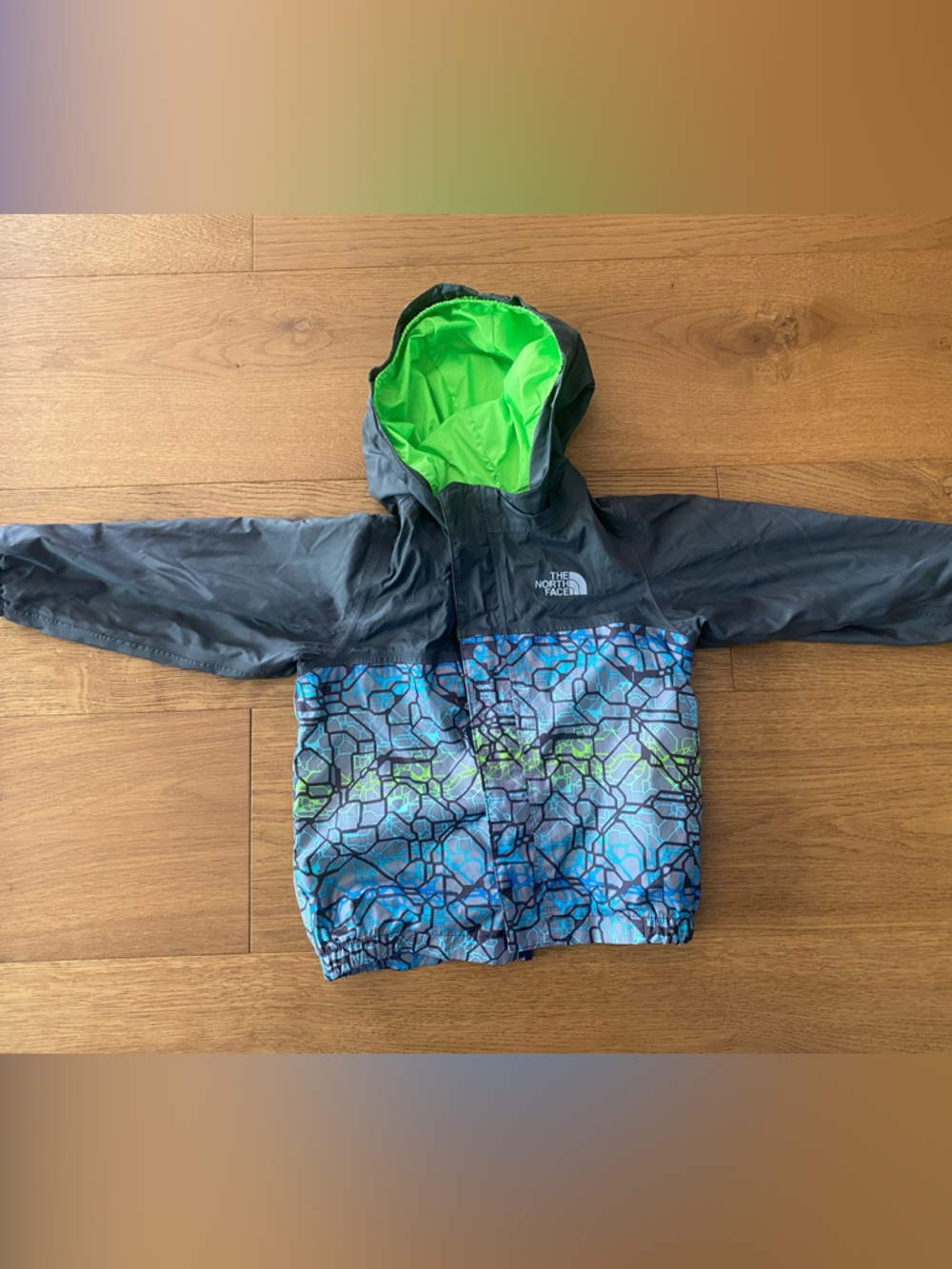 The North Face Kids rain/ wind Jacket 18-24 mos